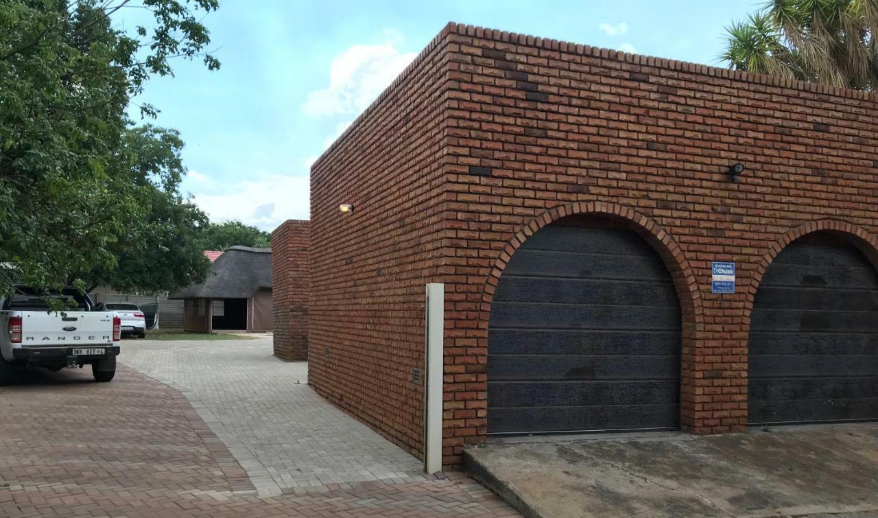 4 On Sirius Hotel Polokwane Exterior foto